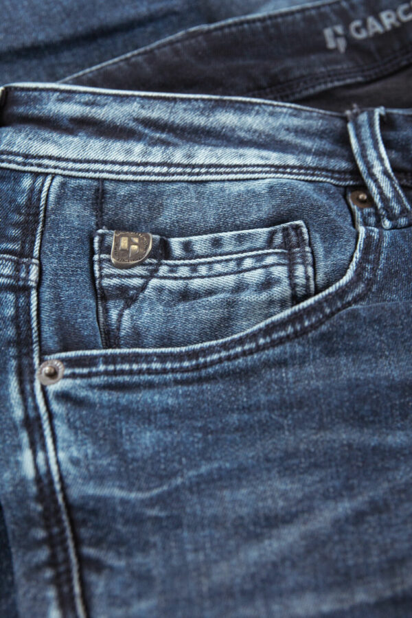 Jean délavé coupe slim – Image 2