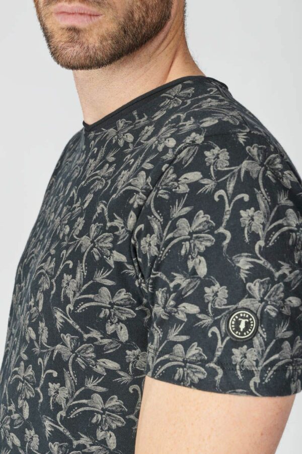 T.shirt feuillages noir – Image 5