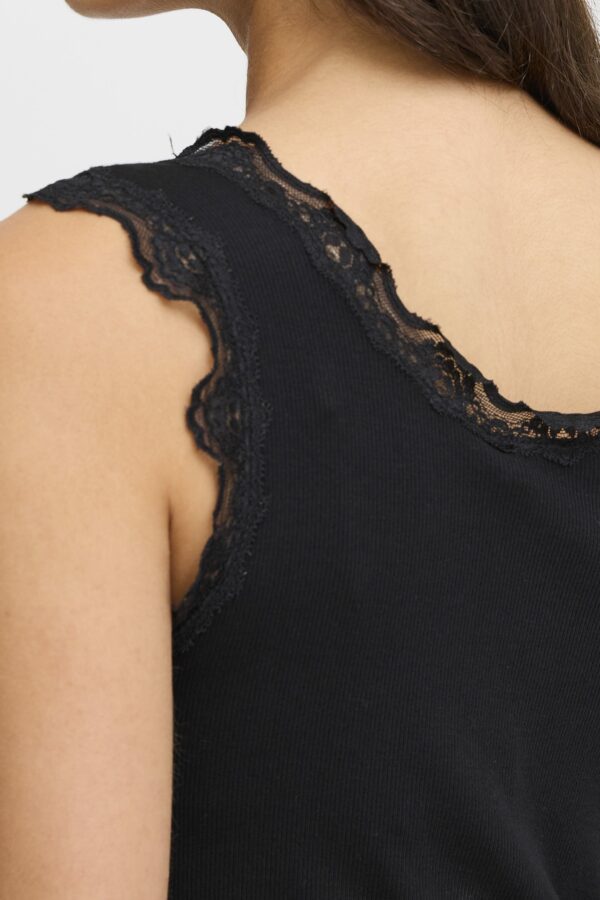 Top noir basique