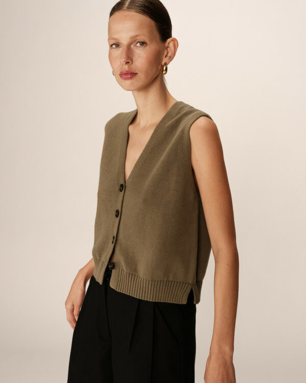 Gilet sans manches en maille kaki – Image 4