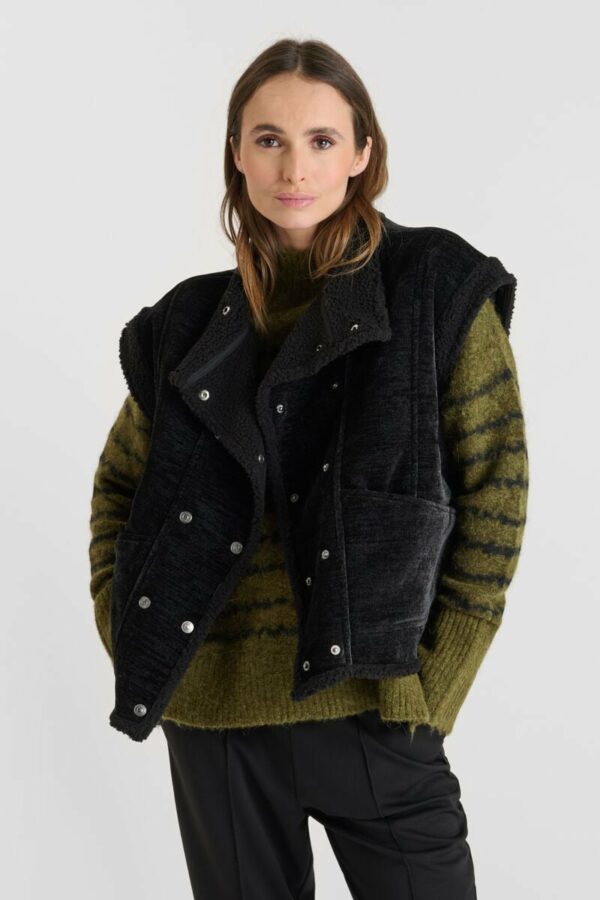 Veste sans manches boutonnée noir – Image 2