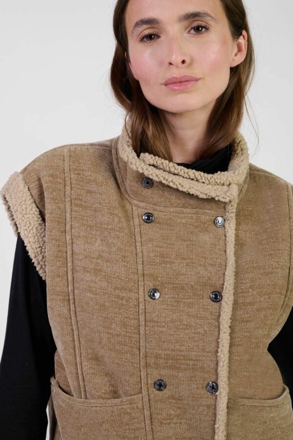 Veste sans manches boutonnée marron