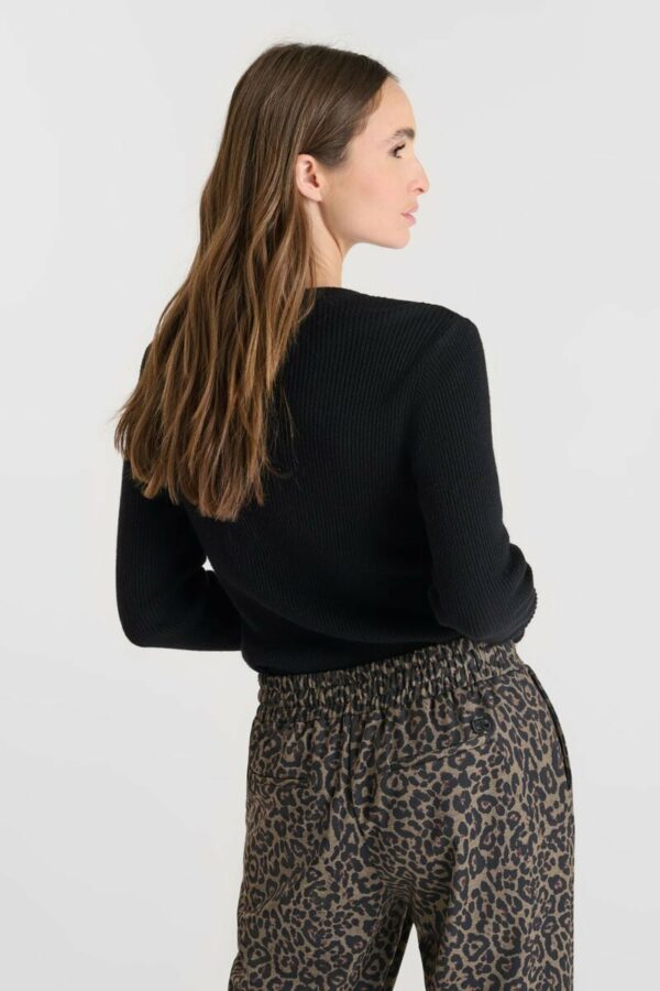 Pull fin noir – Image 4