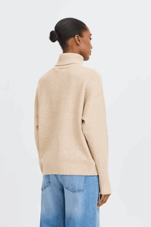 Pull col roulé beige – Image 5