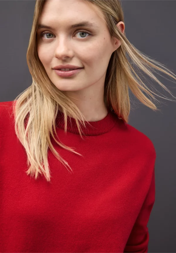 Pull col rond rouge