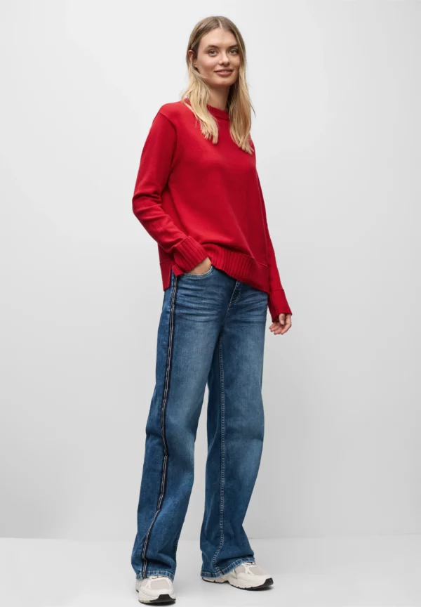 Pull col rond rouge – Image 7