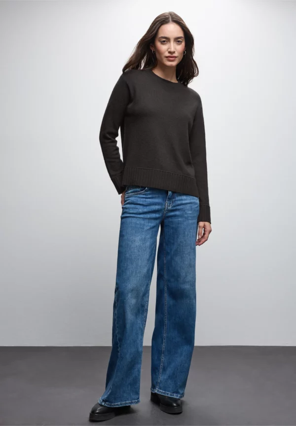 Pull fin chocolat – Image 4