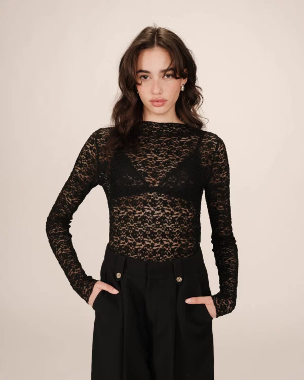 T-shirt dentelle noir – Image 2