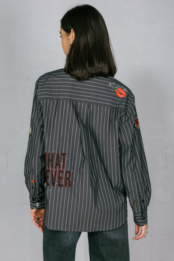 Chemise avec patchs – Image 2