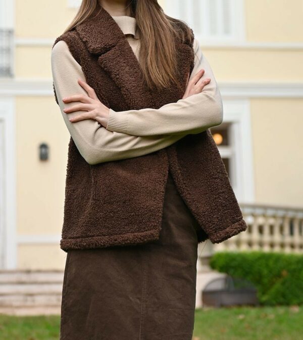 Gilet sans manches moumoute marron – Image 2