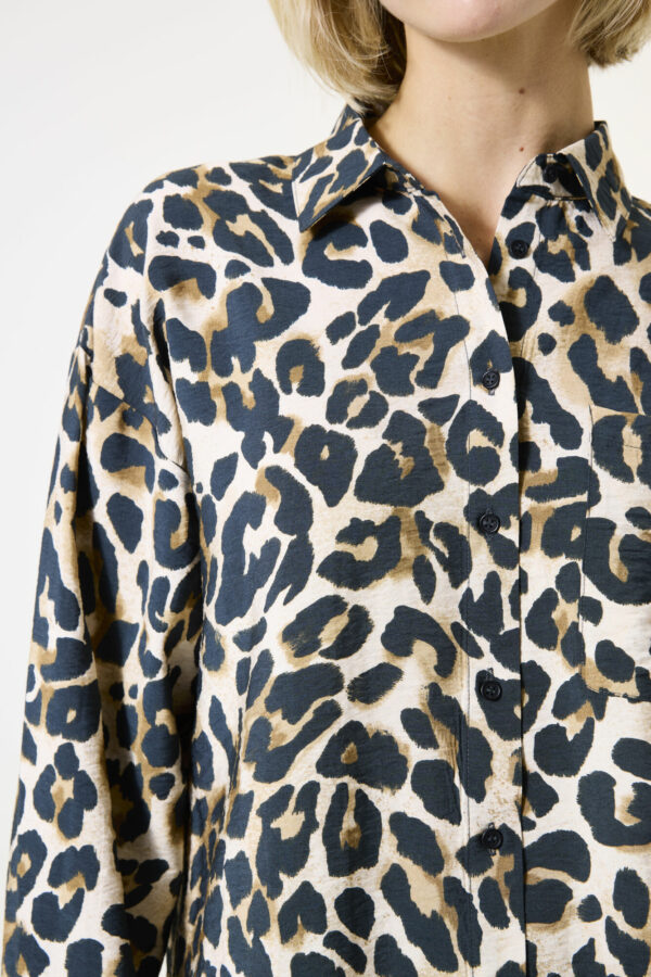 Chemise motifs léopard