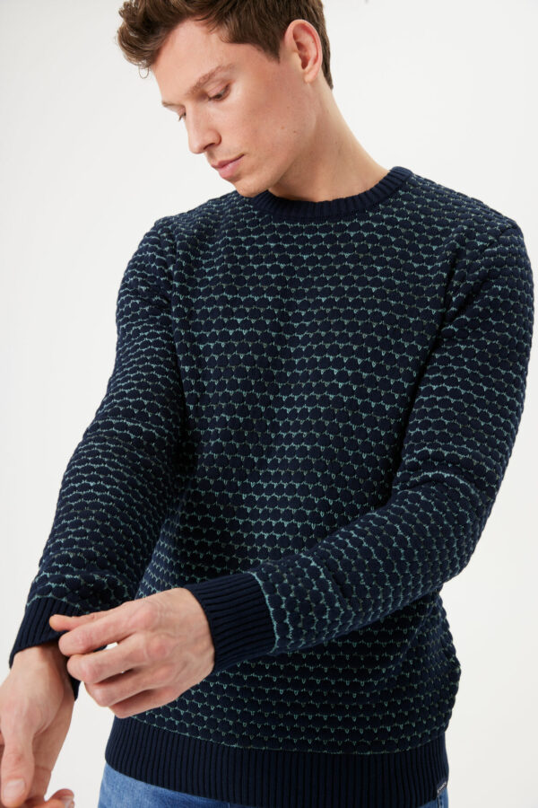 Pull bleu marine col rond