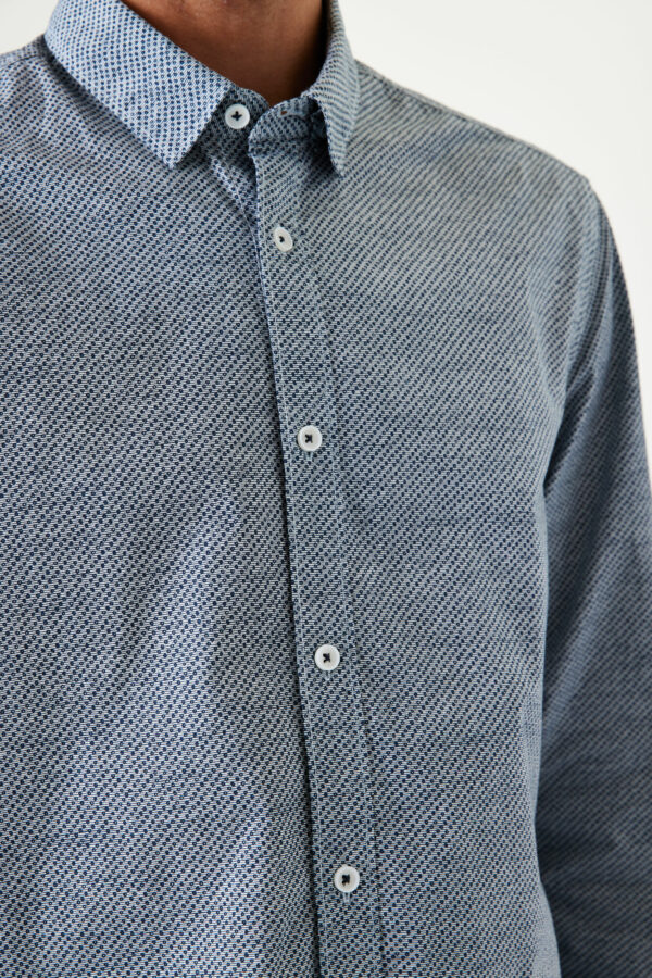 Chemise bleu marine et blanc