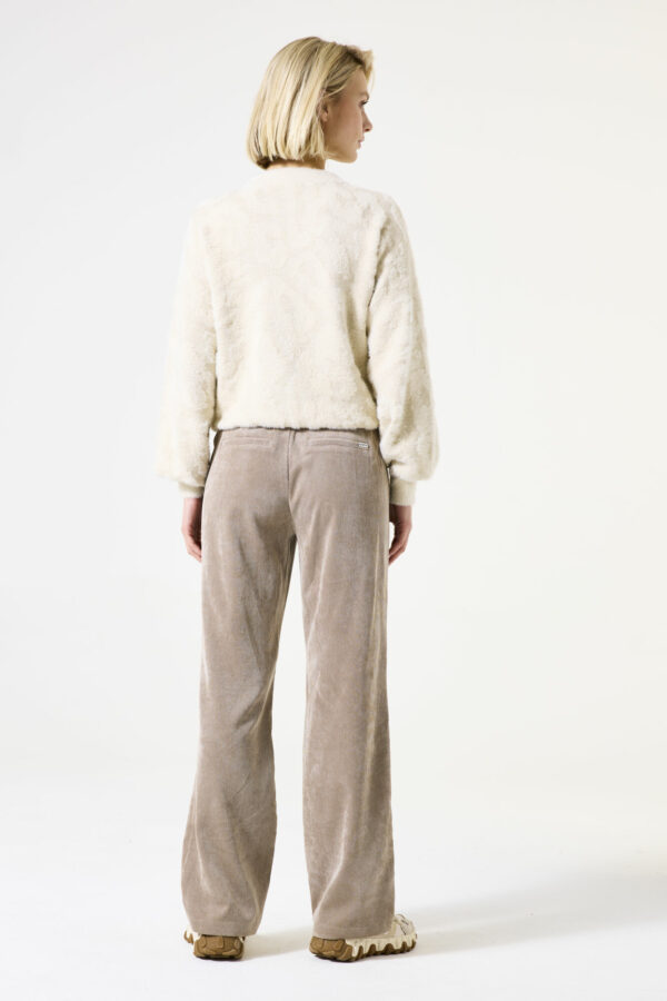 Pantalon en velours fin taupe – Image 3