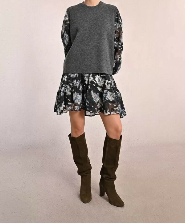 Pull sans manches ouvert dans le dos – Image 4