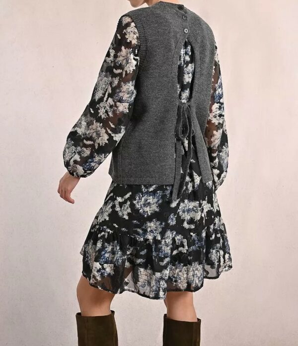 Pull sans manches ouvert dans le dos – Image 3