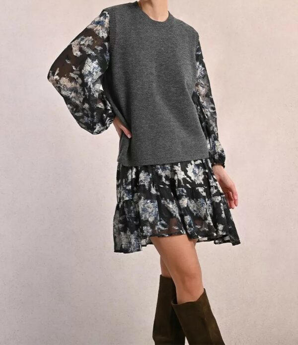 Pull sans manches ouvert dans le dos – Image 2