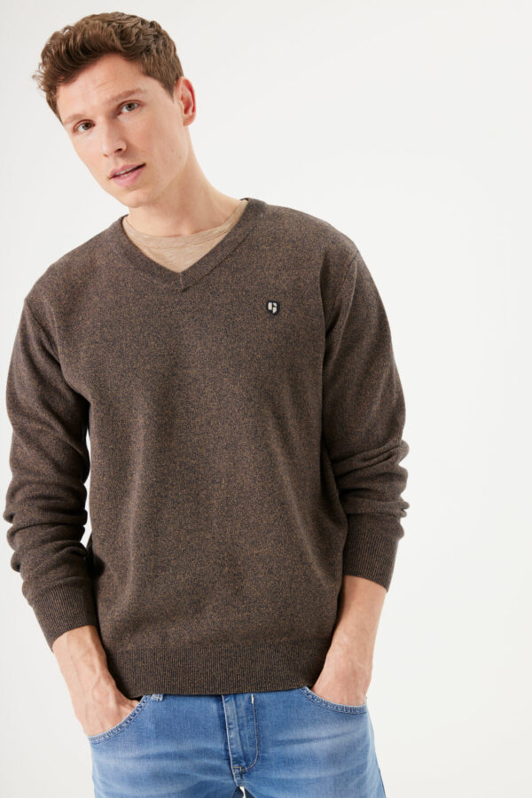 Pull col V marron – Image 3