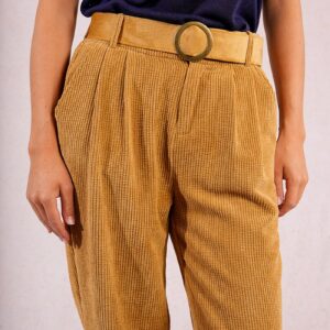 Pantalon en velours côtelé avec large ceinture