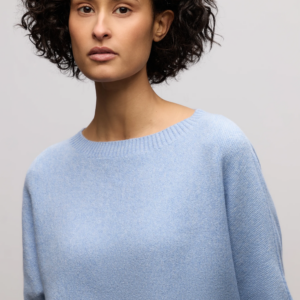 Pull en maille bleu lavande