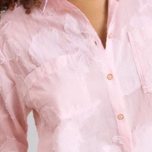 Chemisier brodé rose pâle