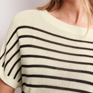 Pull-over rayé manches courtes à col bateau