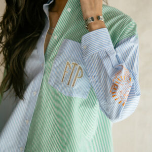 Chemise rayée et brodée bi-color bleu et vert