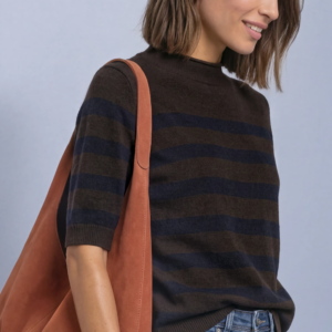 Pull Ă manches courtes et col montant