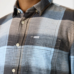 Chemise à carreaux